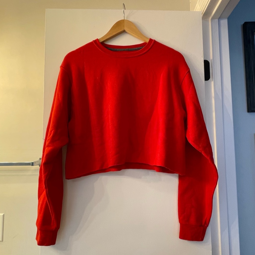 Comfy crew neck self cropped